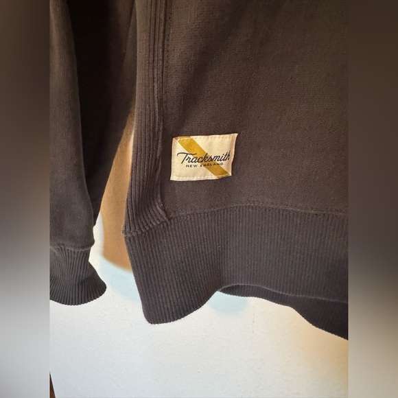 Tracksmith Trackhouse Crewneck Sweatshirt Black Gray Size Small EUC - Picture 4 of 10
